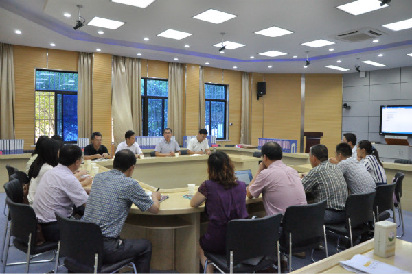研讨会1.jpg 研讨会1.jpg