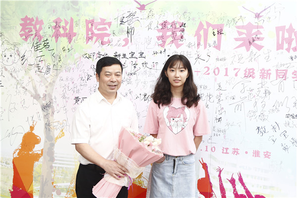 照片_副本.jpg 照片_副本.jpg