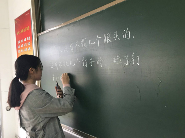 67D7B16EFFB07296971B0F6C06CE5CFB_meitu_4.jpg