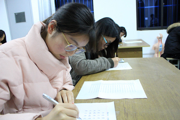 2016.12.7 师范生技能大赛 钢笔字.jpg