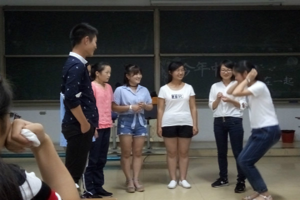 小教专业中秋晚会2.jpg 小教专业中秋晚会2.jpg