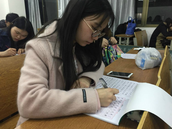 F887_meitu_3.jpg