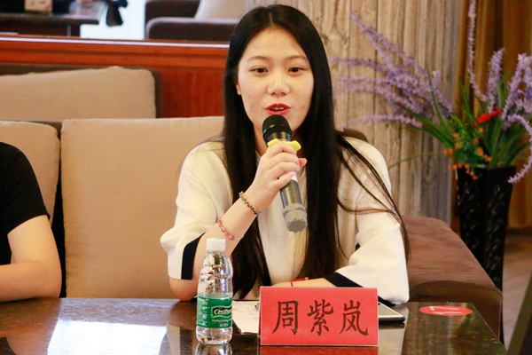 摄影部1704班-张乐(8).jpg 摄影部1704班-张乐(8).jpg